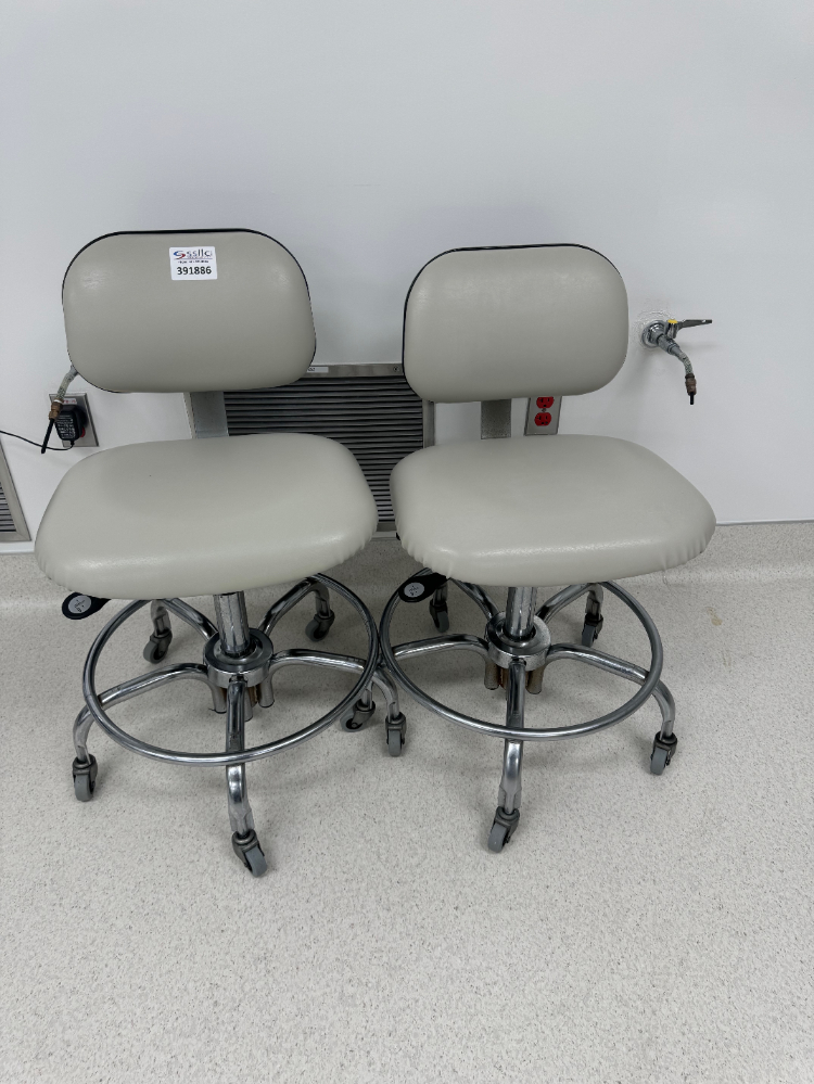 Image of Lab Stools - Quantity 2